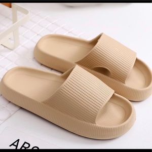 Cloud Cushion Slides